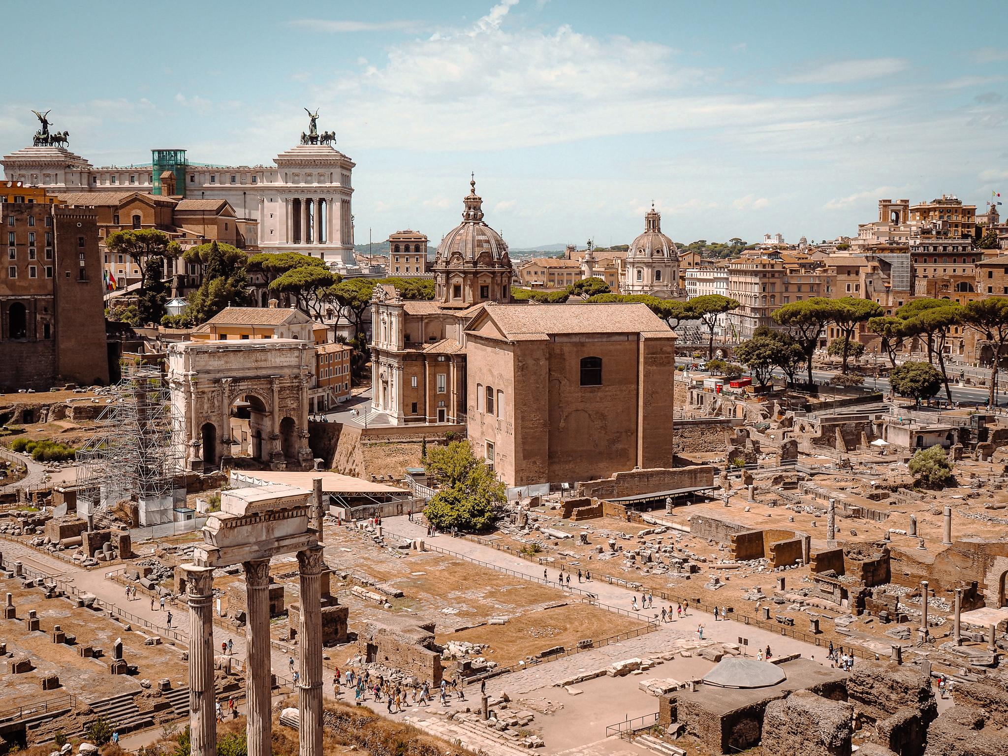 Blick über das Forum Romanum vom Palatinhügel