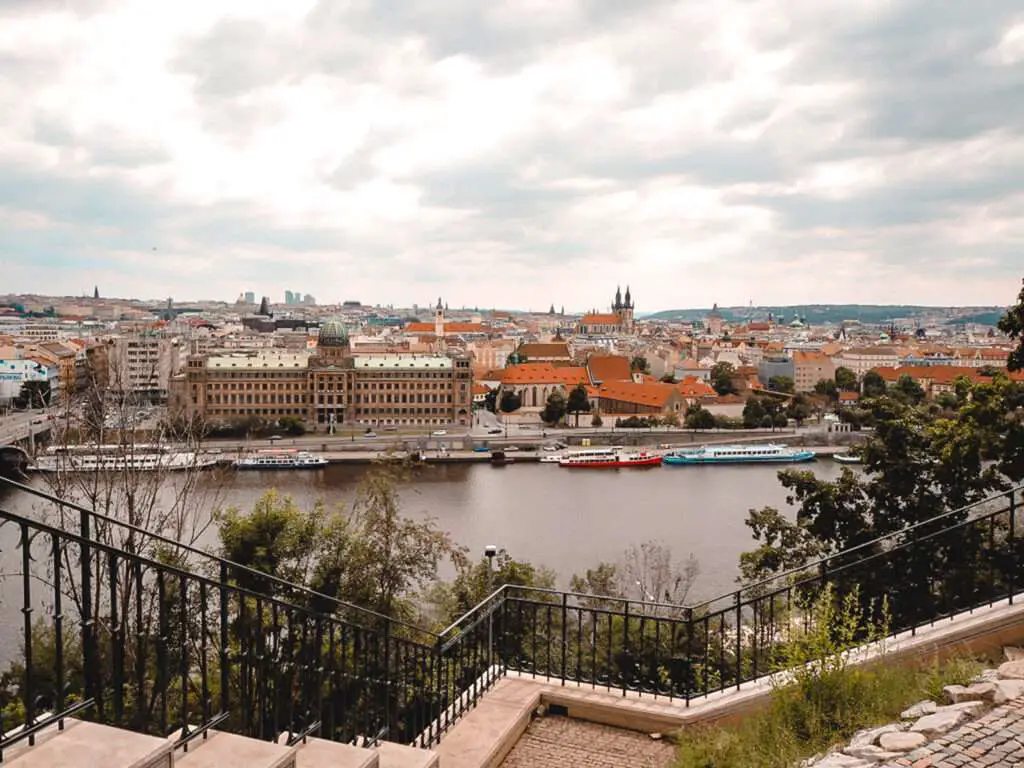 Ausblick auf Prag vom Letna Park