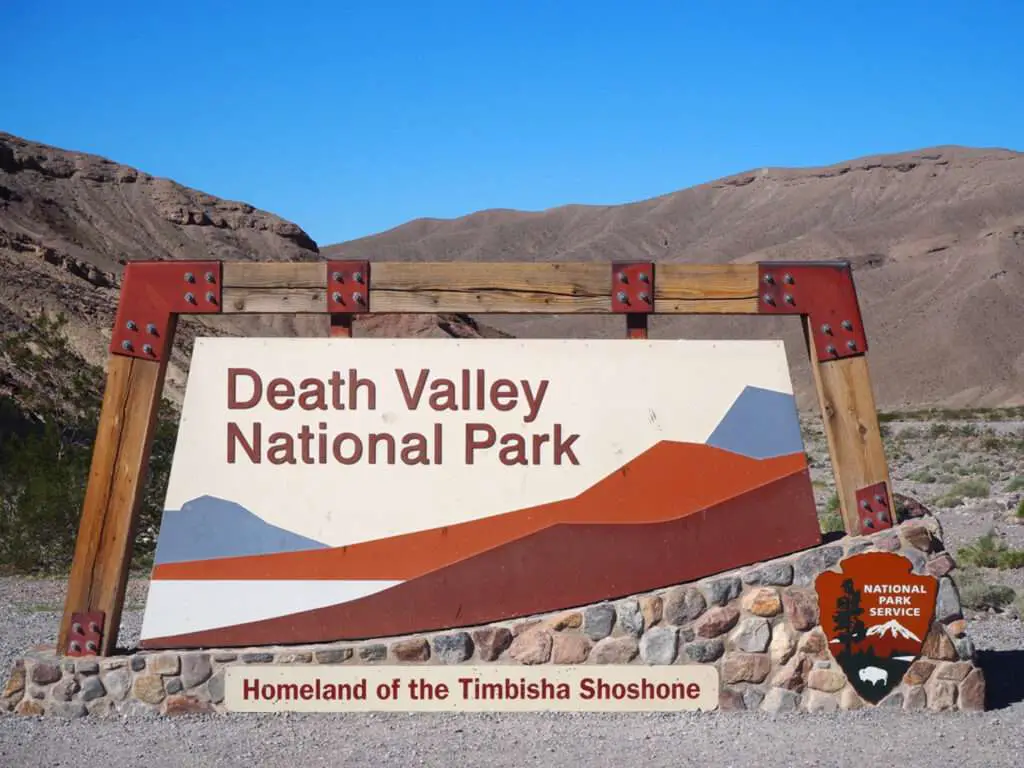 Willkommensschild im Death Valley Nationalpark