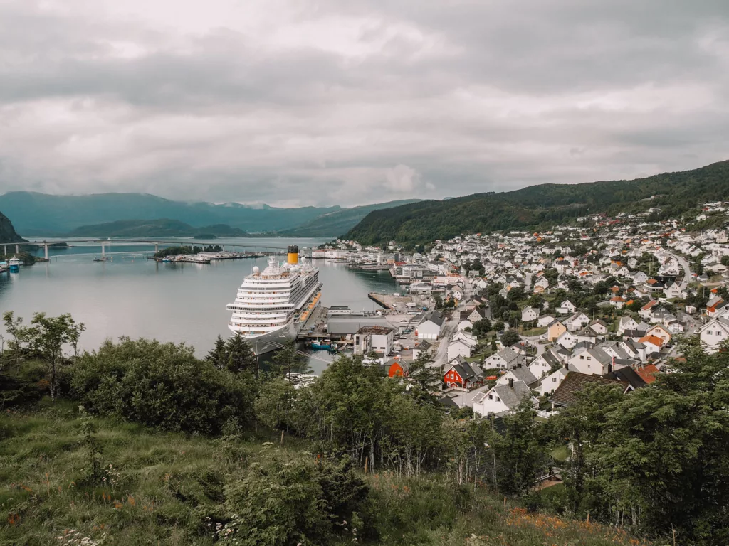 Costa Firenze in Maloy