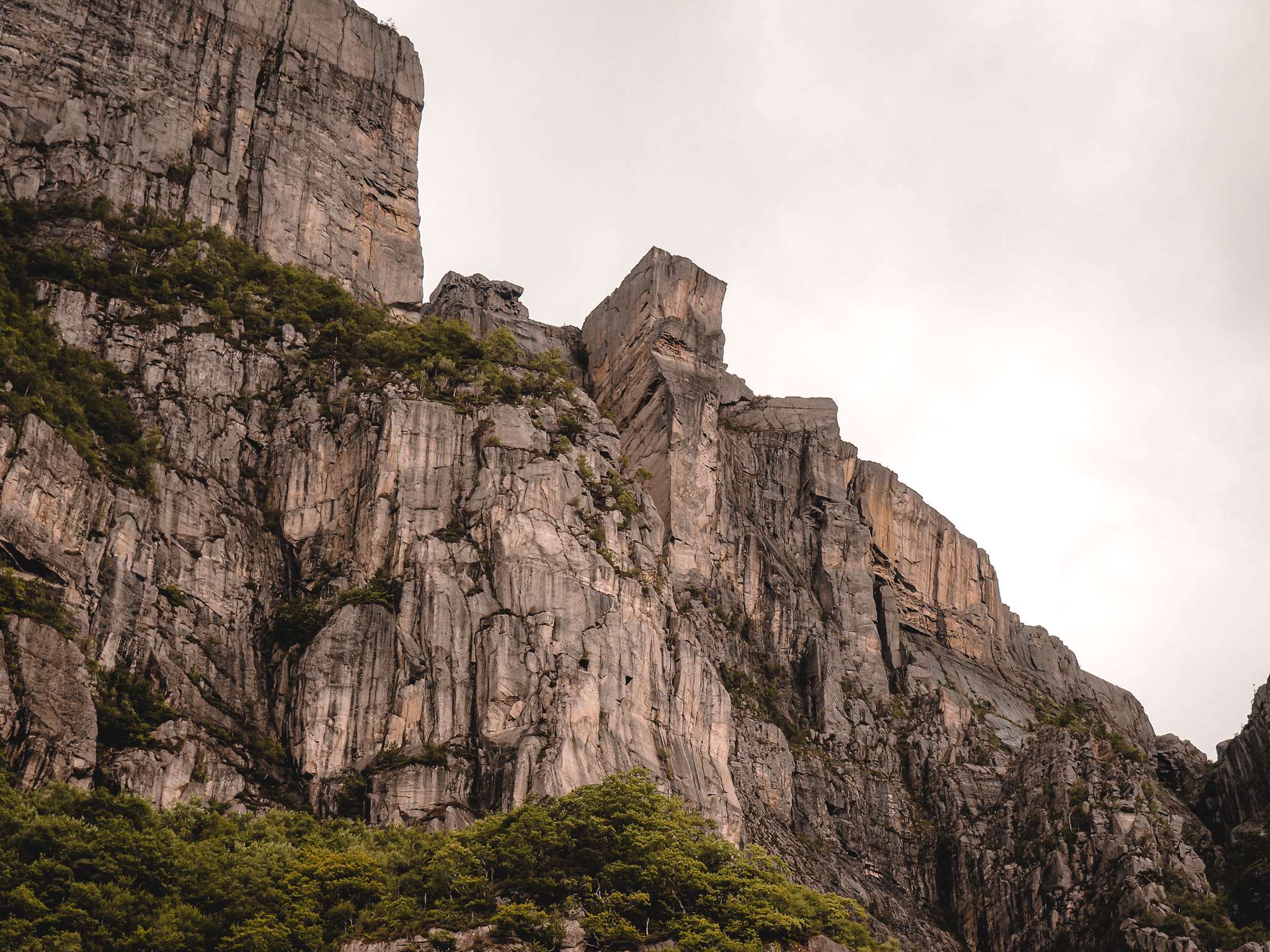 Preikestolen von unten