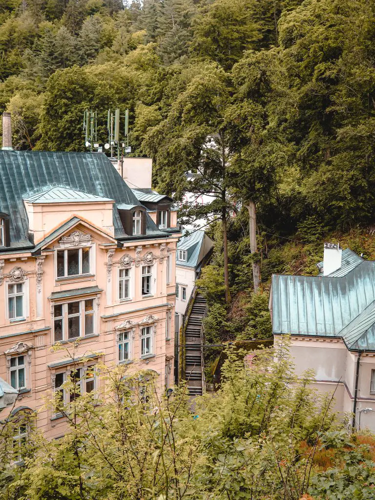 Blick auf Treppe Karlsbad