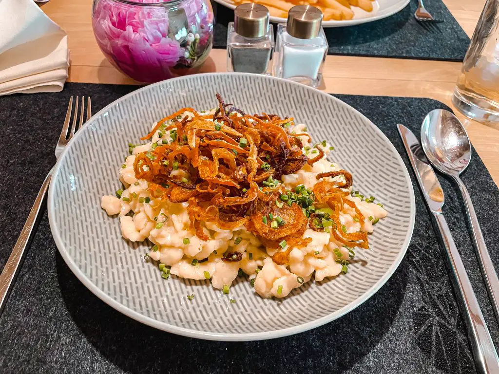 tilias kitchen & bar