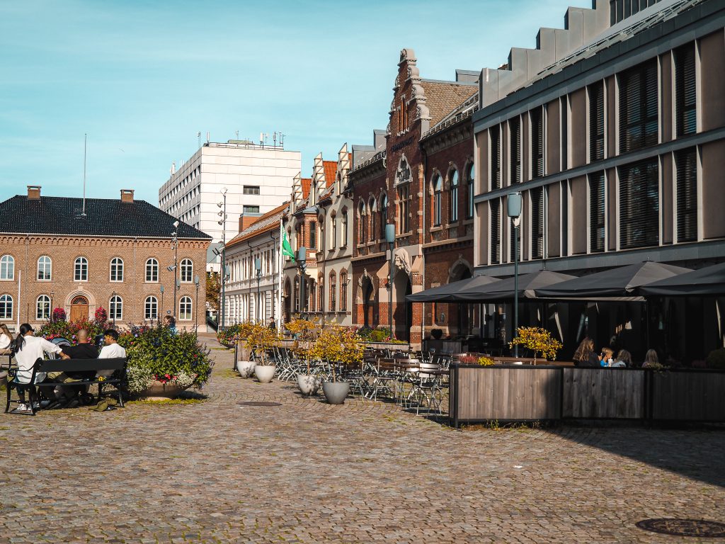 Hauptplatz mit Rathaus Kristiansand