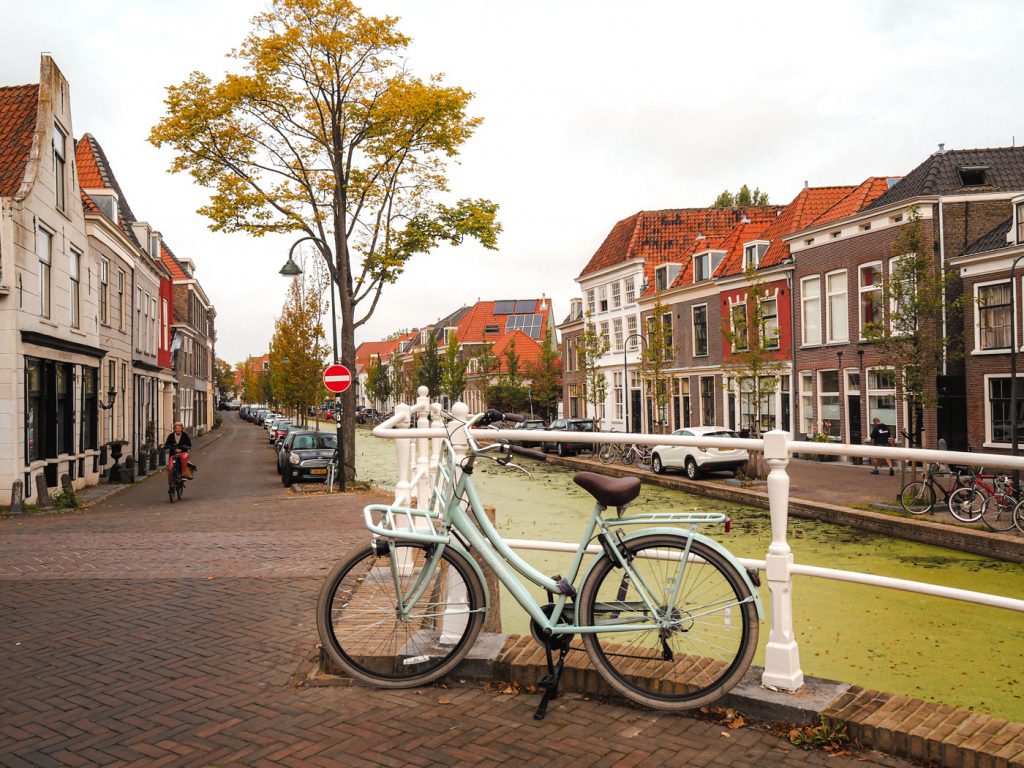 delft niederlande grachten