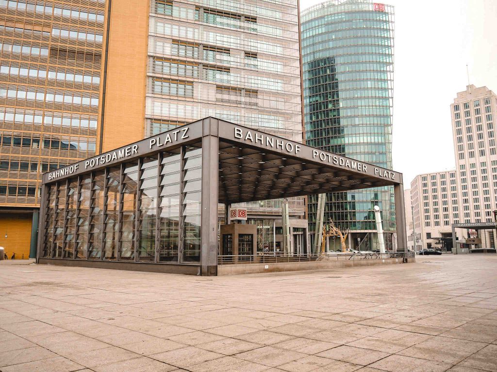bahnhof potsdamer platz berlin