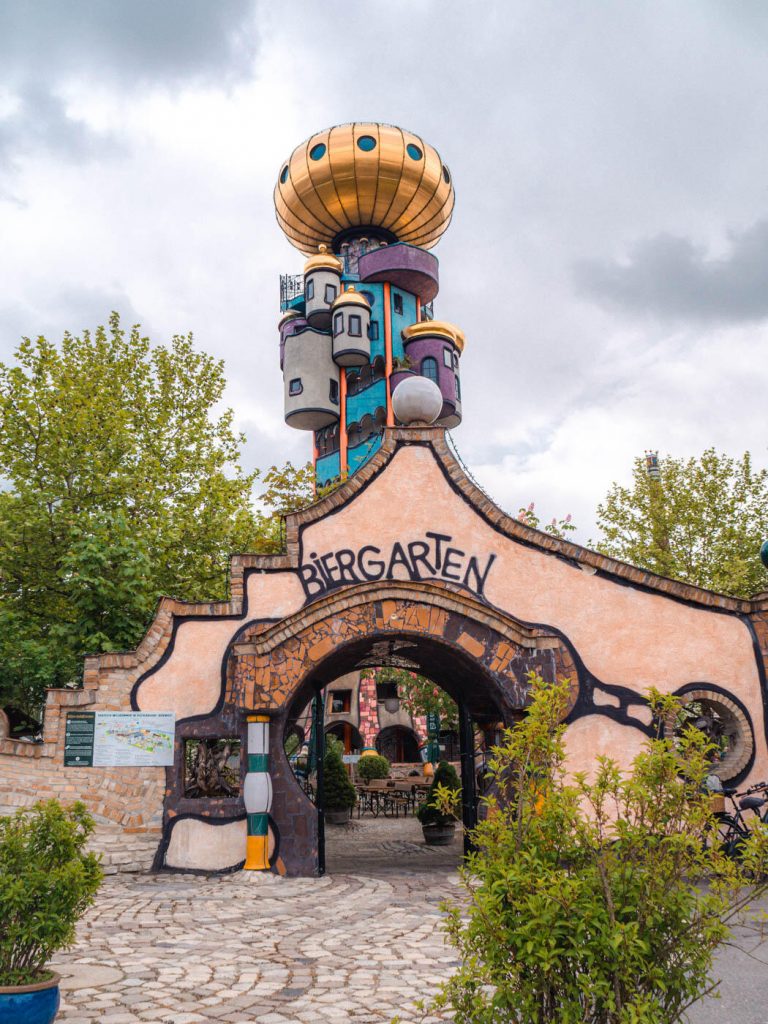 Biergarten und Kuchlbauer Turm Abensberg