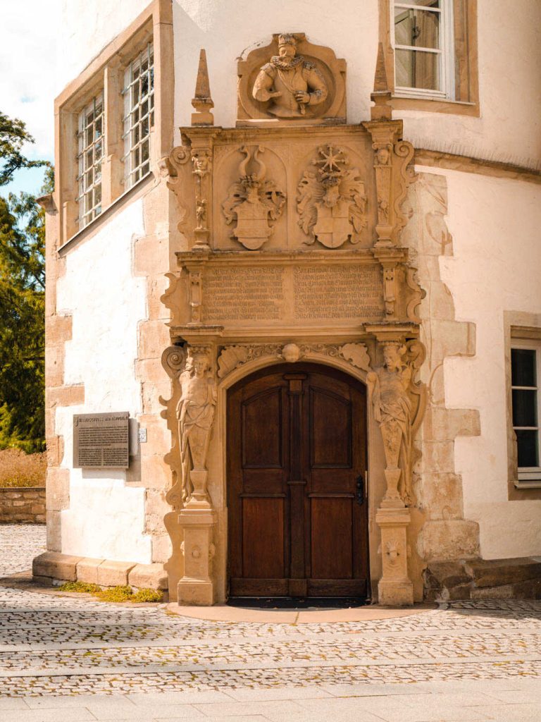 eingang wasserschloss in bad rappenau
